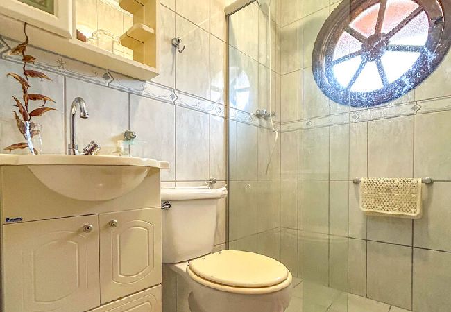 Casa em Atibaia - Chácara elegante com piscina e lazer em Atibaia/SP Casa em Atibaia - Chácara elegante com piscina e lazer em Atibaia/SP