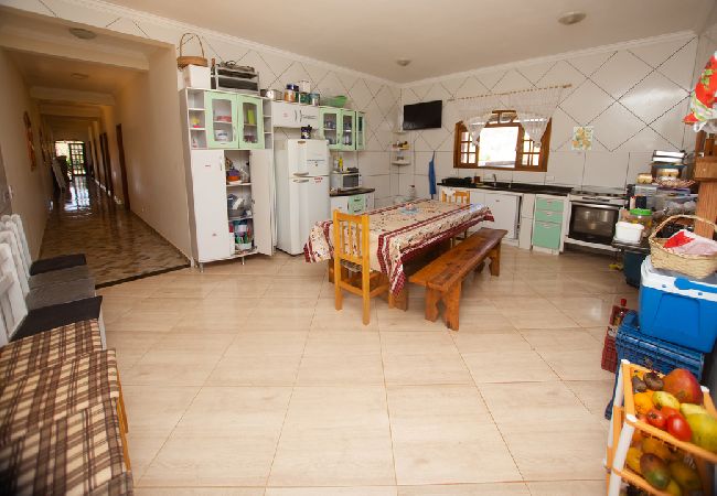 Casa em Extrema - Chácara confortável c piscina e lazer - Extrema/MG Casa em Extrema - Chácara confortável c piscina e lazer - Extrema/MG