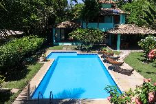 Casa em Arraial D'Ajuda - Confortável casa com piscina em Porto Seguro/BA