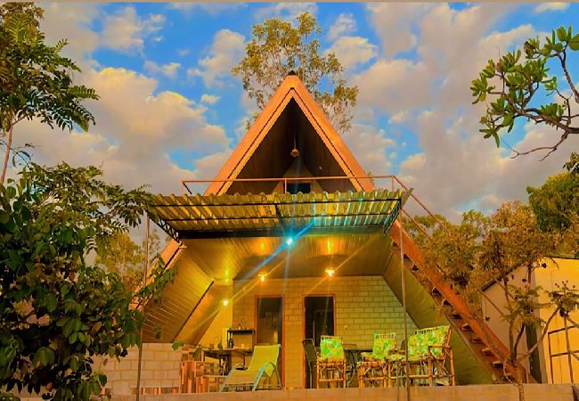 Chalé em Alto Paraíso de Goiás - Chalé com churrasqueira e jacuzzi aquecida Chalé em Alto Paraíso de Goiás - Chalé com churrasqueira e jacuzzi aquecida