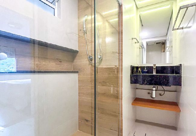 Apartamento em Santos - Apto estiloso e climatizado com wi-fi a beira mar Apartamento em Santos - Apto estiloso e climatizado com wi-fi a beira mar