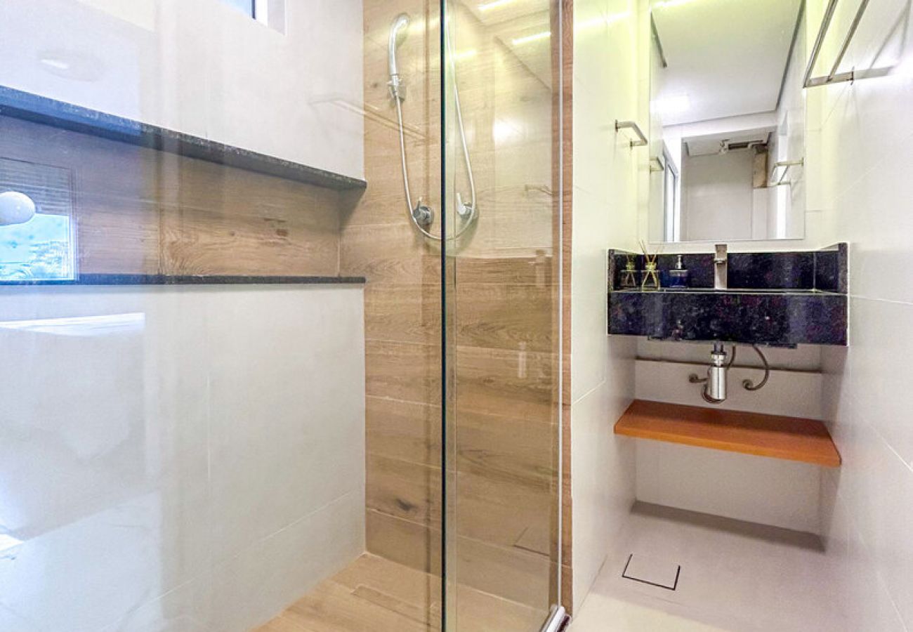 Apartamento em Santos - Apto estiloso e climatizado com wi-fi a beira mar Apartamento em Santos - Apto estiloso e climatizado com wi-fi a beira mar