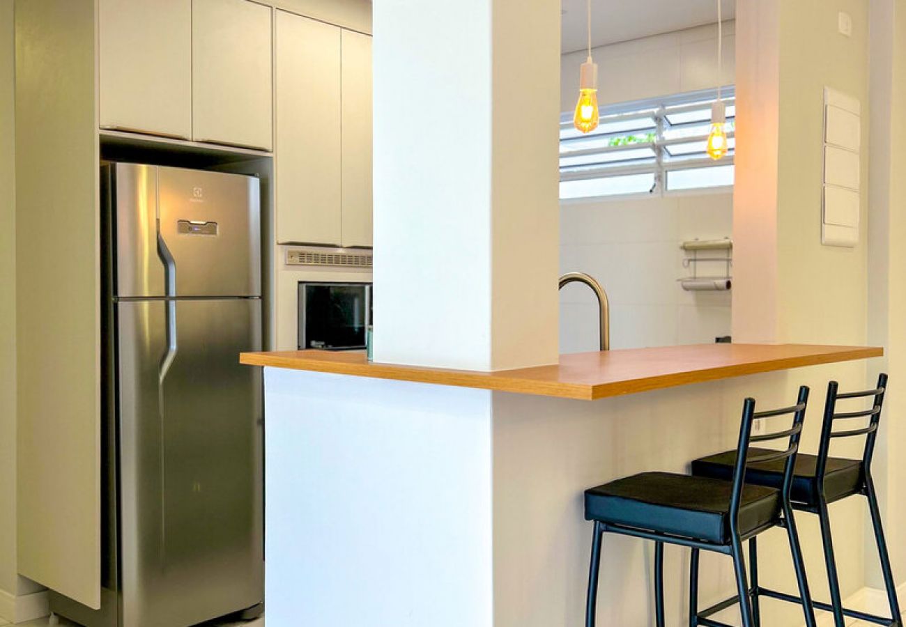 Apartamento em Santos - Apto estiloso e climatizado com wi-fi a beira mar Apartamento em Santos - Apto estiloso e climatizado com wi-fi a beira mar