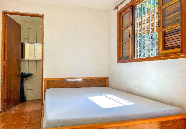 Casa em Santa Isabel - Incrível chácara c churrasqueira - Santa Isabel/SP Casa em Santa Isabel - Incrível chácara c churrasqueira - Santa Isabel/SP