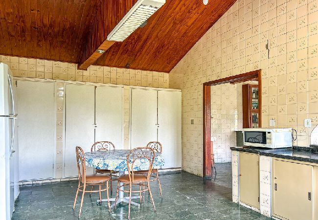 Casa em Santa Isabel - Incrível chácara c churrasqueira - Santa Isabel/SP Casa em Santa Isabel - Incrível chácara c churrasqueira - Santa Isabel/SP