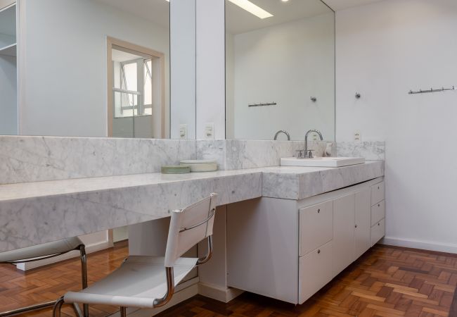 Apartamento em Rio de Janeiro - A801 (Zona2) Apartamento em Rio de Janeiro - A801 (Zona2)