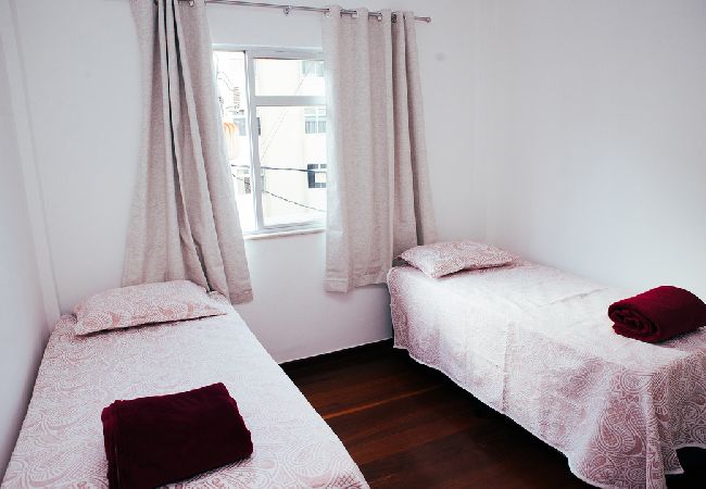 Apartamento em Juiz de Fora - Apto com Wi-Fi e em Cascatinha, Juiz de Fora/MG Apartamento em Juiz de Fora - Apto com Wi-Fi e em Cascatinha, Juiz de Fora/MG