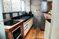 Apartamento em Juiz de Fora - Elegante Apto para 8 Pessoas no Nobre Cascatinha