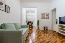 Apartamento em Rio de Janeiro - AP102 (Zona1)