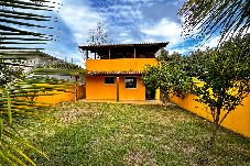 Casa em Cabo Frio - Ótima casa c churrasqueira em Unamar Cabo Frio/RJ