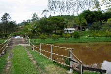 Casa em Natividade da Serra - Chácara à beira do lago em São Luiz do Paraítinga