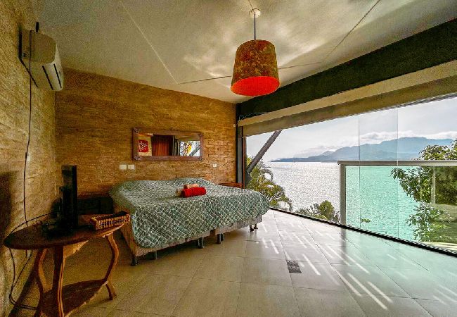 Casa em Ilhabela - Casa beira mar c lazer completo em Piúva-Ilhabela Casa em Ilhabela - Casa beira mar c lazer completo em Piúva-Ilhabela