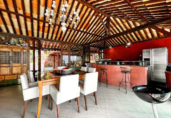 Casa em Ilhabela - Casa beira mar c lazer completo em Piúva-Ilhabela Casa em Ilhabela - Casa beira mar c lazer completo em Piúva-Ilhabela