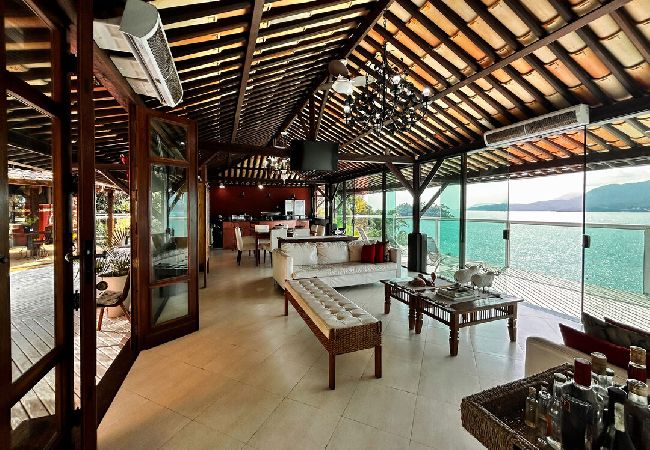 Casa em Ilhabela - Casa beira mar c lazer completo em Piúva-Ilhabela Casa em Ilhabela - Casa beira mar c lazer completo em Piúva-Ilhabela