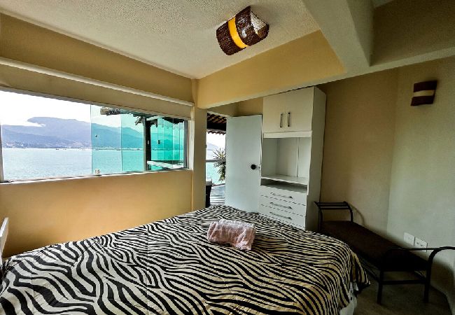 Casa em Ilhabela - Casa beira mar c lazer completo em Piúva-Ilhabela Casa em Ilhabela - Casa beira mar c lazer completo em Piúva-Ilhabela