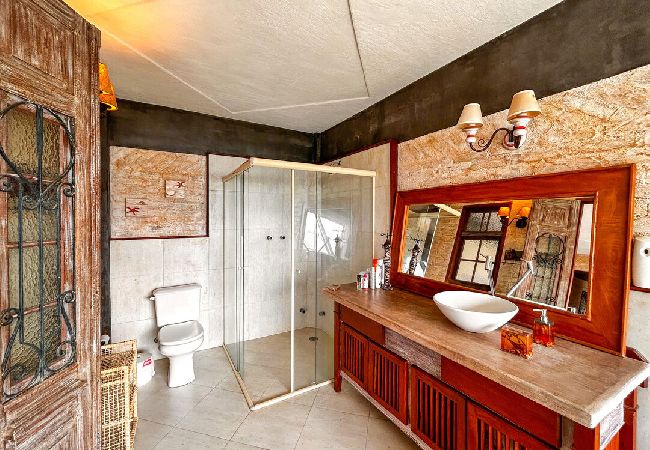 Casa em Ilhabela - Casa beira mar c lazer completo em Piúva-Ilhabela Casa em Ilhabela - Casa beira mar c lazer completo em Piúva-Ilhabela