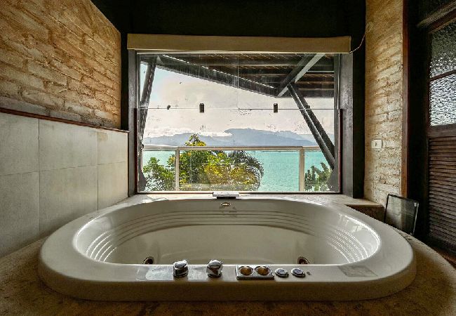 Casa em Ilhabela - Casa beira mar c lazer completo em Piúva-Ilhabela Casa em Ilhabela - Casa beira mar c lazer completo em Piúva-Ilhabela