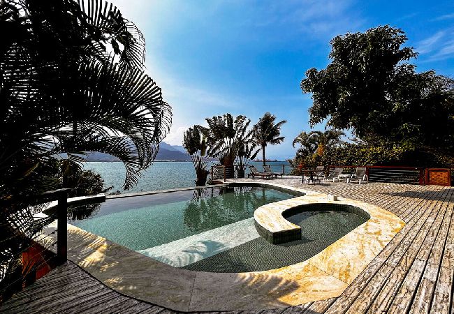 Casa em Ilhabela - Casa beira mar c lazer completo em Piúva-Ilhabela Casa em Ilhabela - Casa beira mar c lazer completo em Piúva-Ilhabela