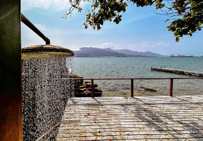 Casa em Ilhabela - Casa beira mar c lazer completo em Piúva-Ilhabela Casa em Ilhabela - Casa beira mar c lazer completo em Piúva-Ilhabela