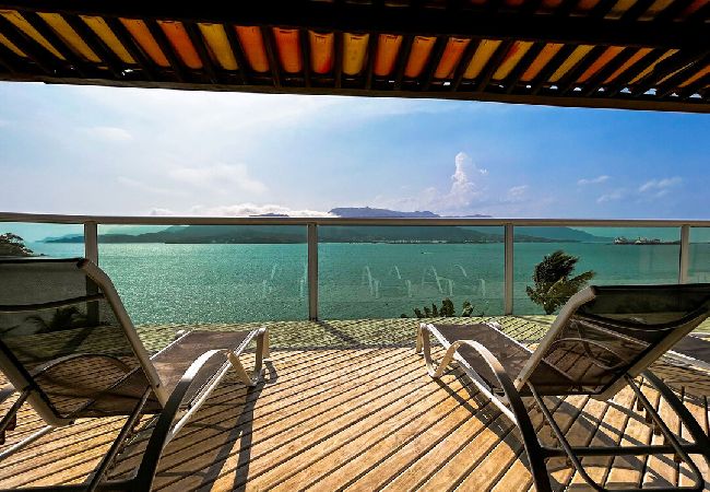 Casa em Ilhabela - Casa beira mar c lazer completo em Piúva-Ilhabela Casa em Ilhabela - Casa beira mar c lazer completo em Piúva-Ilhabela