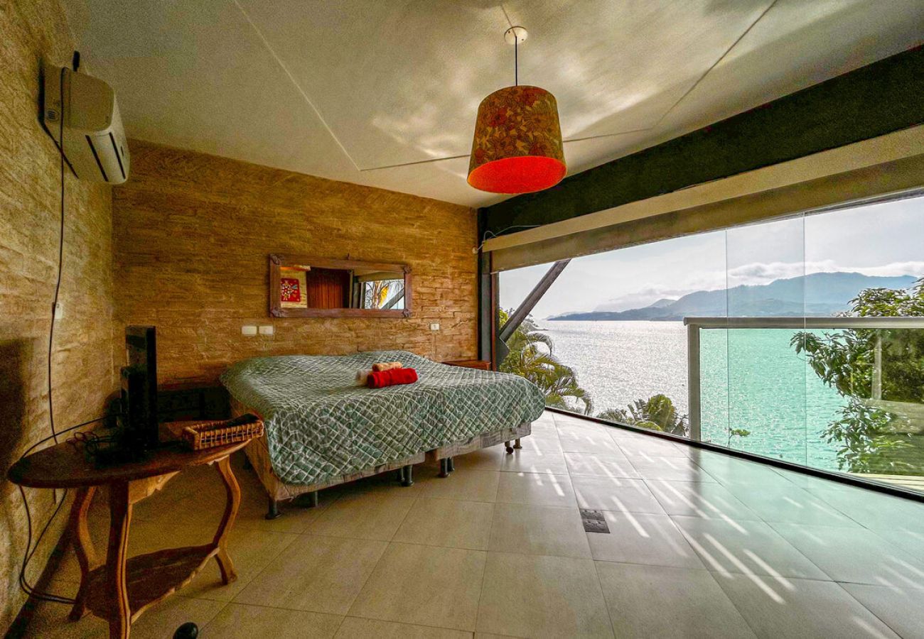 Casa em Ilhabela - Casa beira mar c lazer completo em Piúva-Ilhabela Casa em Ilhabela - Casa beira mar c lazer completo em Piúva-Ilhabela