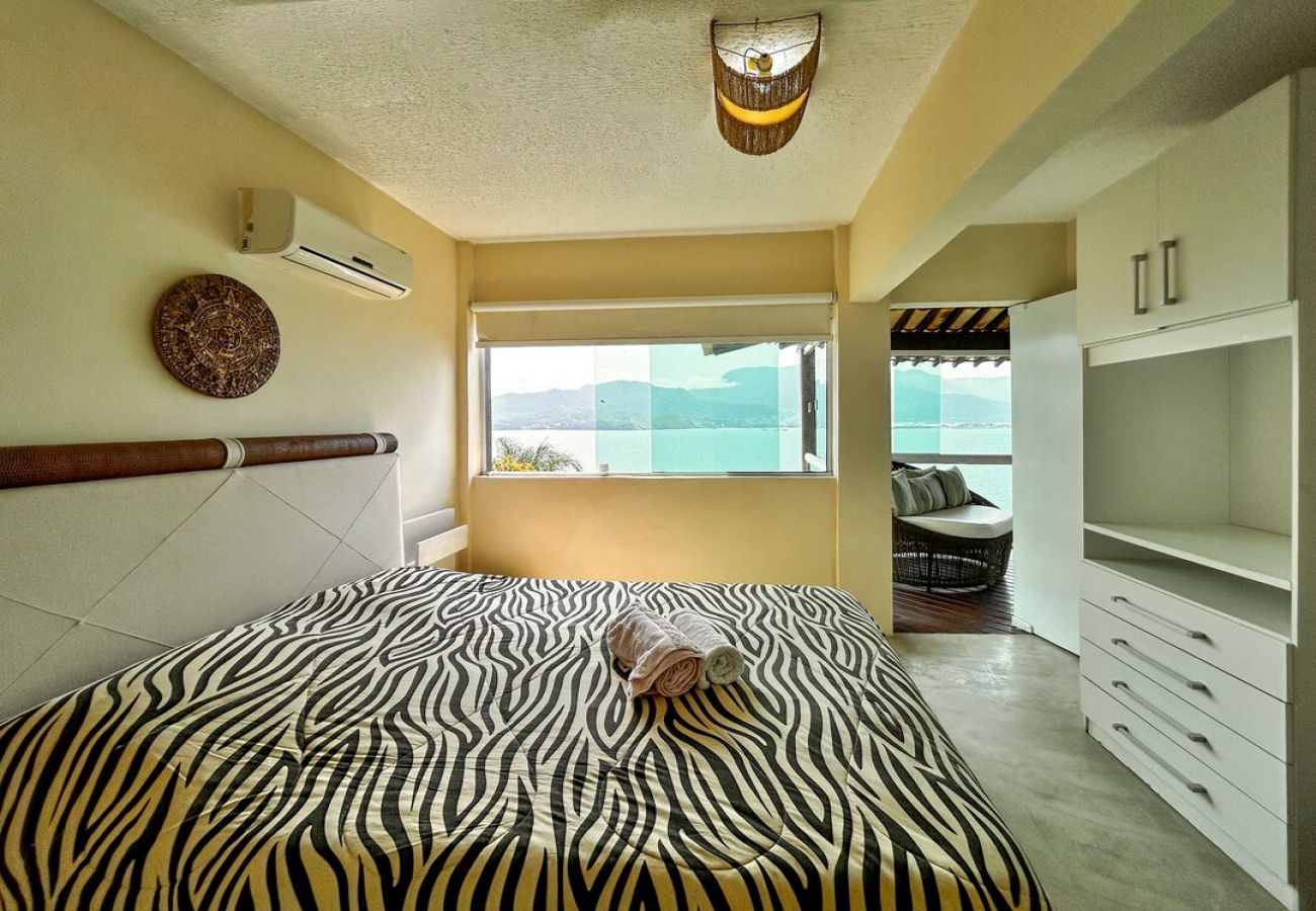 Casa em Ilhabela - Casa beira mar c lazer completo em Piúva-Ilhabela Casa em Ilhabela - Casa beira mar c lazer completo em Piúva-Ilhabela