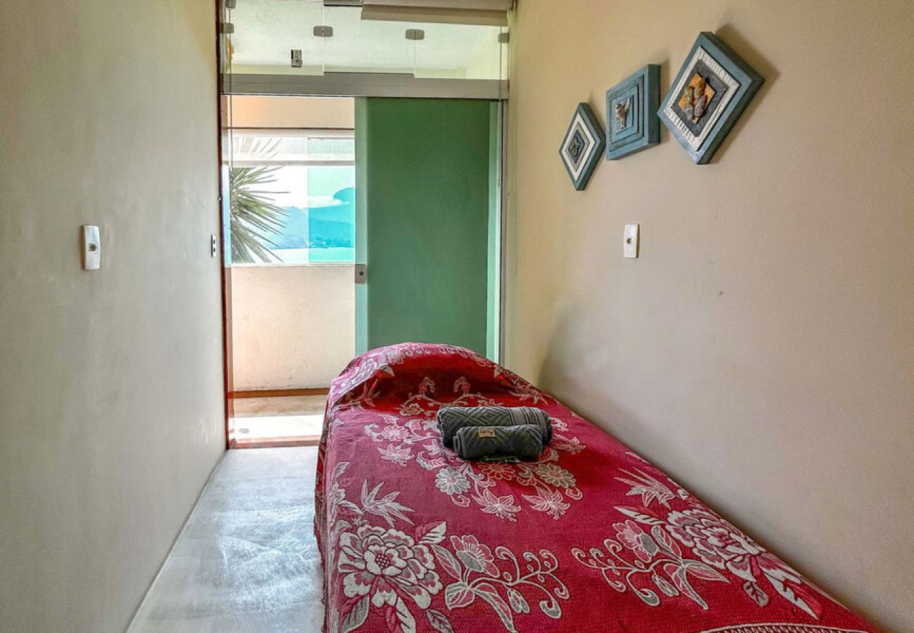 Casa em Ilhabela - Casa beira mar c lazer completo em Piúva-Ilhabela Casa em Ilhabela - Casa beira mar c lazer completo em Piúva-Ilhabela