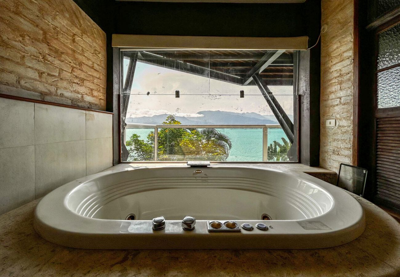 Casa em Ilhabela - Casa beira mar c lazer completo em Piúva-Ilhabela Casa em Ilhabela - Casa beira mar c lazer completo em Piúva-Ilhabela