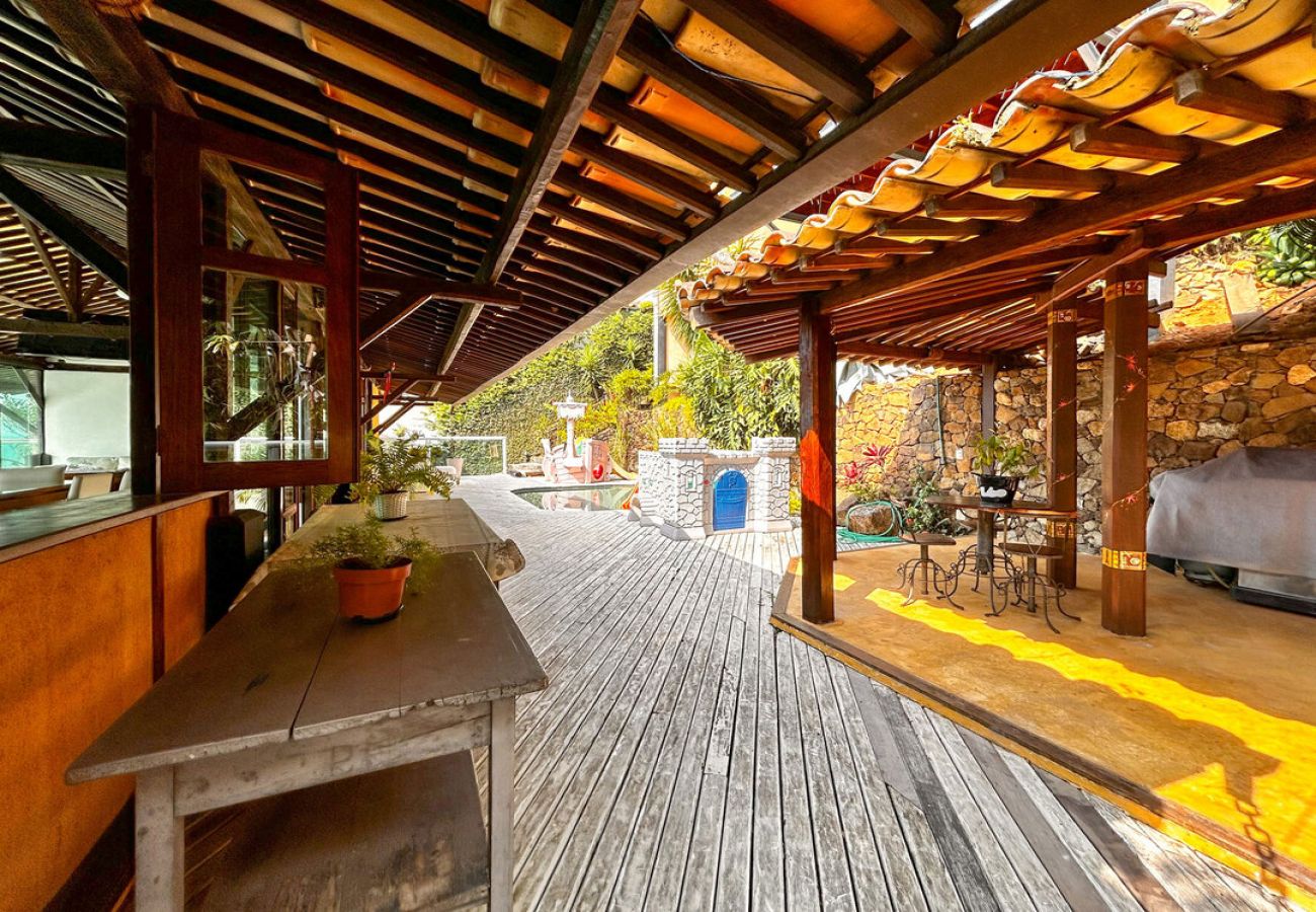 Casa em Ilhabela - Casa beira mar c lazer completo em Piúva-Ilhabela Casa em Ilhabela - Casa beira mar c lazer completo em Piúva-Ilhabela