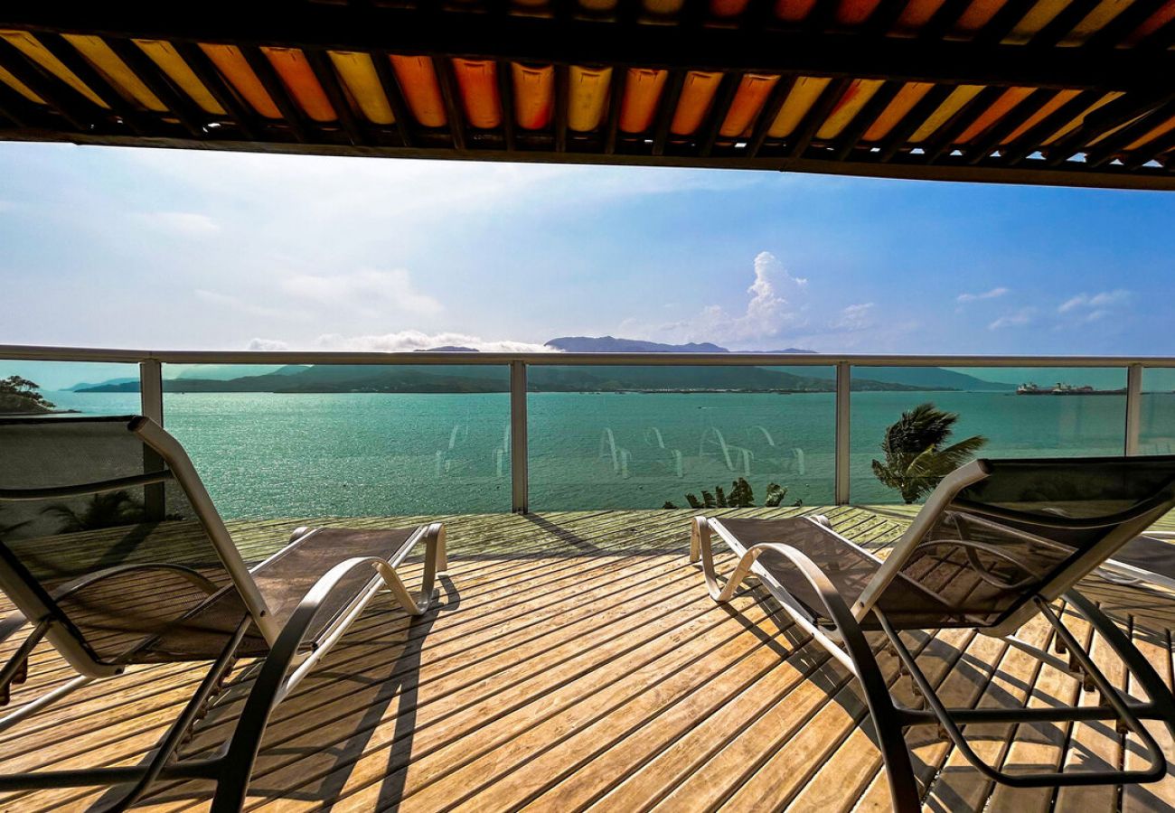 Casa em Ilhabela - Casa beira mar c lazer completo em Piúva-Ilhabela Casa em Ilhabela - Casa beira mar c lazer completo em Piúva-Ilhabela