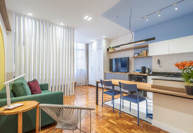 Apartamento em Rio de Janeiro - Estúdio com Wi-Fi a 200m da Praia de Copacabana/RJ