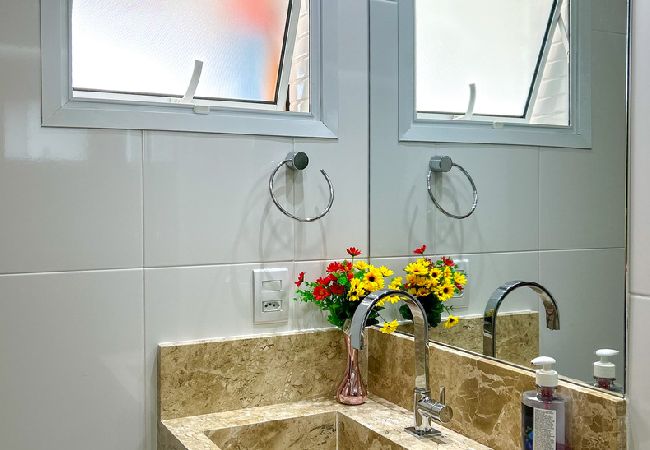 Apartamento em Praia Grande - Ótimo apto de frente para Praia do Boqueirão/SP Apartamento em Praia Grande - Ótimo apto de frente para Praia do Boqueirão/SP