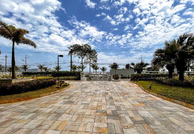 Apartamento em Praia Grande - Ótimo apto de frente para Praia do Boqueirão/SP Apartamento em Praia Grande - Ótimo apto de frente para Praia do Boqueirão/SP