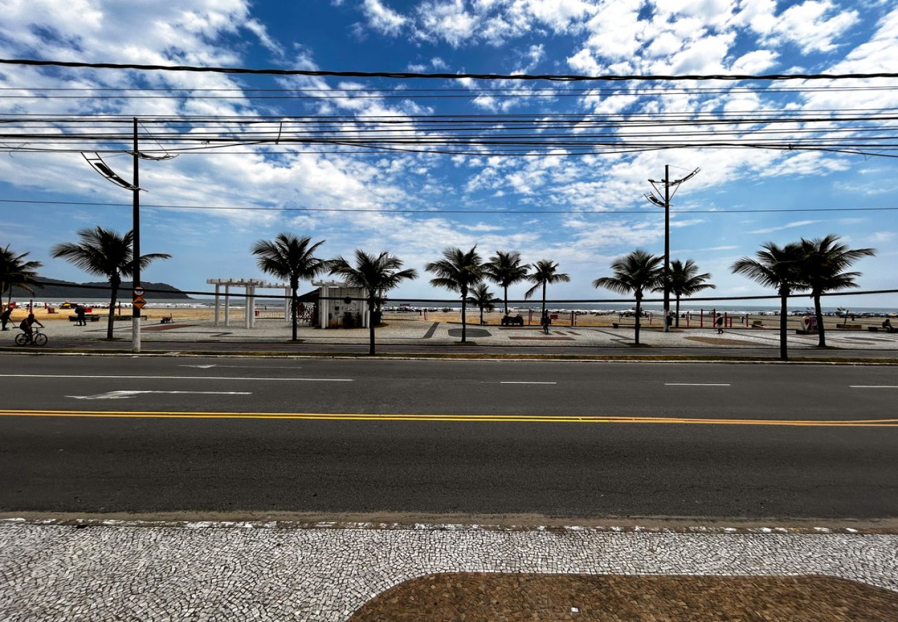 Apartamento em Praia Grande - Ótimo apto de frente para Praia do Boqueirão/SP Apartamento em Praia Grande - Ótimo apto de frente para Praia do Boqueirão/SP