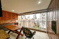 Apartamento em Santos - Apto a 450m da Praia em Pompéia - Santos/SP