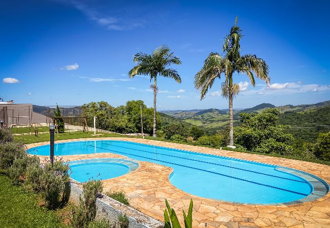 Apartamento em Águas de Lindóia - Lindo apto com lazer completo em Águas de Lindóia Apartamento em Águas de Lindóia - Lindo apto com lazer completo em Águas de Lindóia