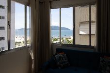 Apartamento em Santos - Apto com WiFi à beira mar em Santos/SP