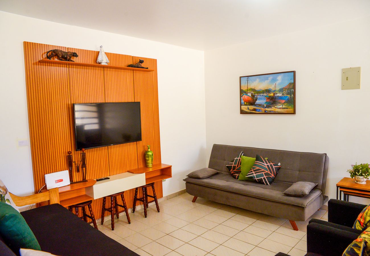 Apartamento em Ubatuba - Apto na cobertura a 300m da Praia Grande - Ubatuba Apartamento em Ubatuba - Apto na cobertura a 300m da Praia Grande - Ubatuba
