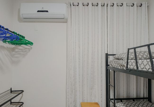 Apartamento em Santos - Apto completo no Embaré: Beira Mar | Ar | Garagem Apartamento em Santos - Apto completo no Embaré: Beira Mar | Ar | Garagem