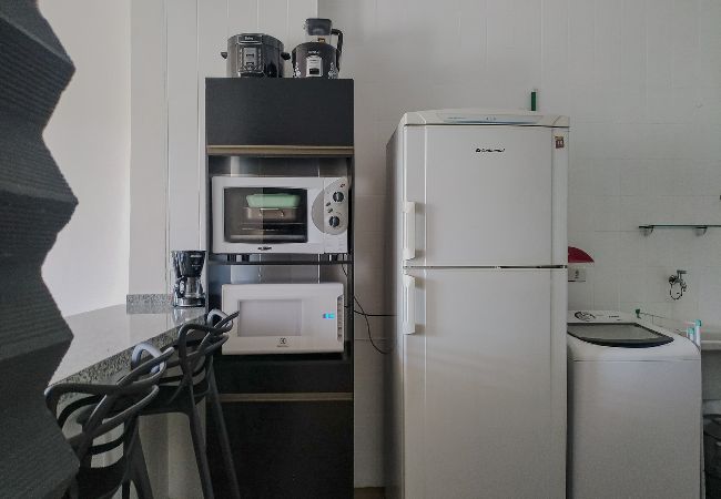 Apartamento em Santos - Apto completo no Embaré: Beira Mar | Ar | Garagem Apartamento em Santos - Apto completo no Embaré: Beira Mar | Ar | Garagem