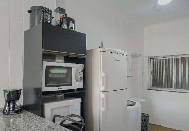 Apartamento em Santos - Apto completo no Embaré: Beira Mar | Ar | Garagem Apartamento em Santos - Apto completo no Embaré: Beira Mar | Ar | Garagem