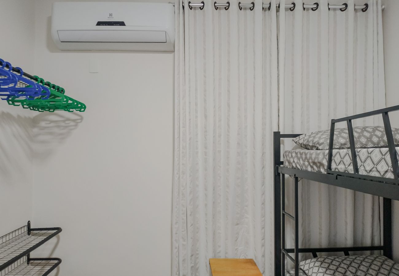 Apartamento em Santos - Apto completo no Embaré: Beira Mar | Ar | Garagem Apartamento em Santos - Apto completo no Embaré: Beira Mar | Ar | Garagem