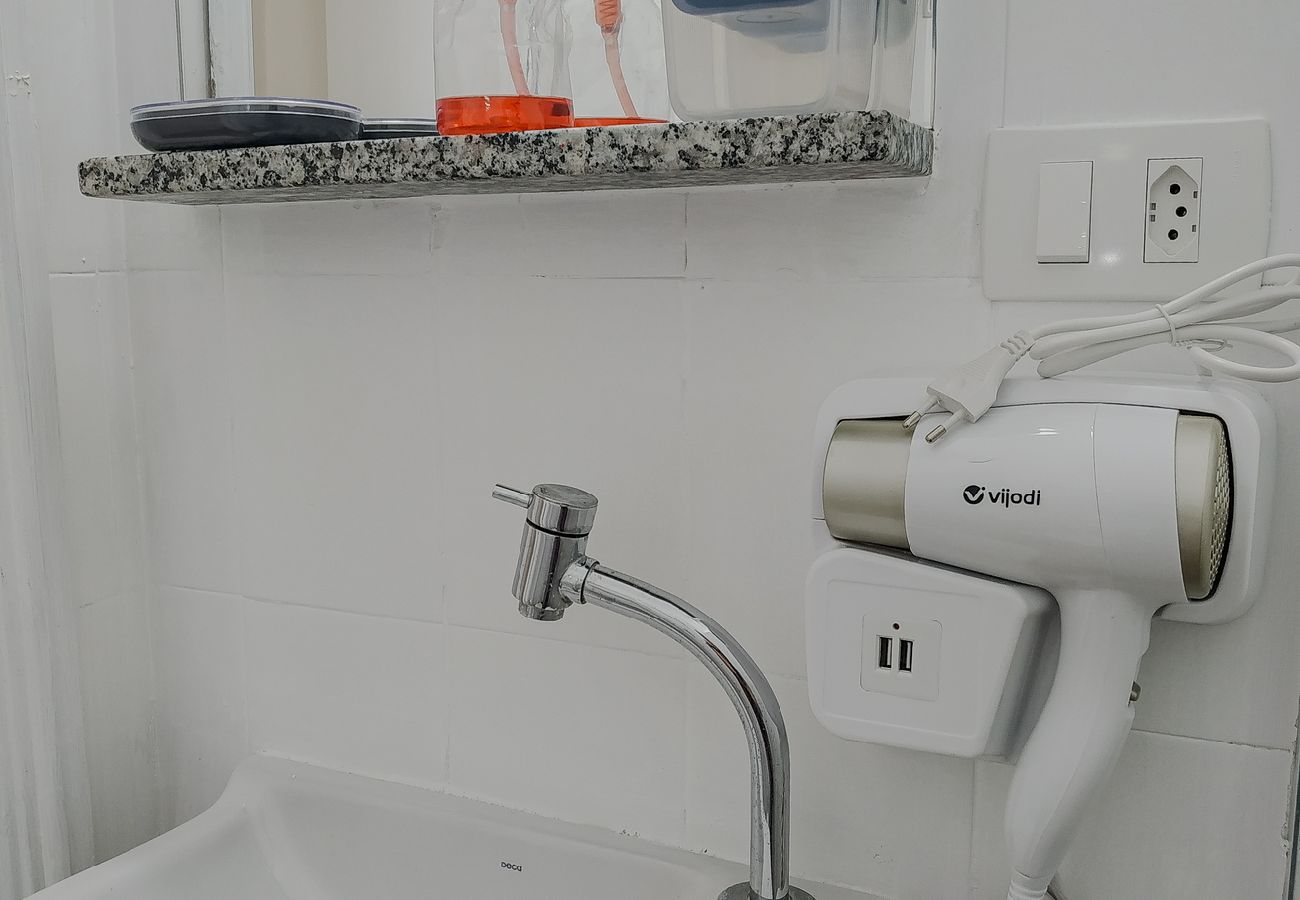 Apartamento em Santos - Apto completo no Embaré: Beira Mar | Ar | Garagem Apartamento em Santos - Apto completo no Embaré: Beira Mar | Ar | Garagem