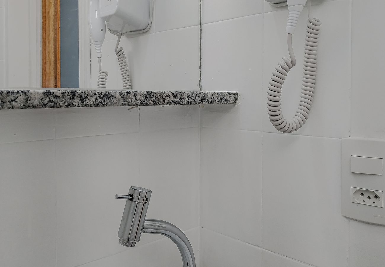 Apartamento em Santos - Apto completo no Embaré: Beira Mar | Ar | Garagem Apartamento em Santos - Apto completo no Embaré: Beira Mar | Ar | Garagem