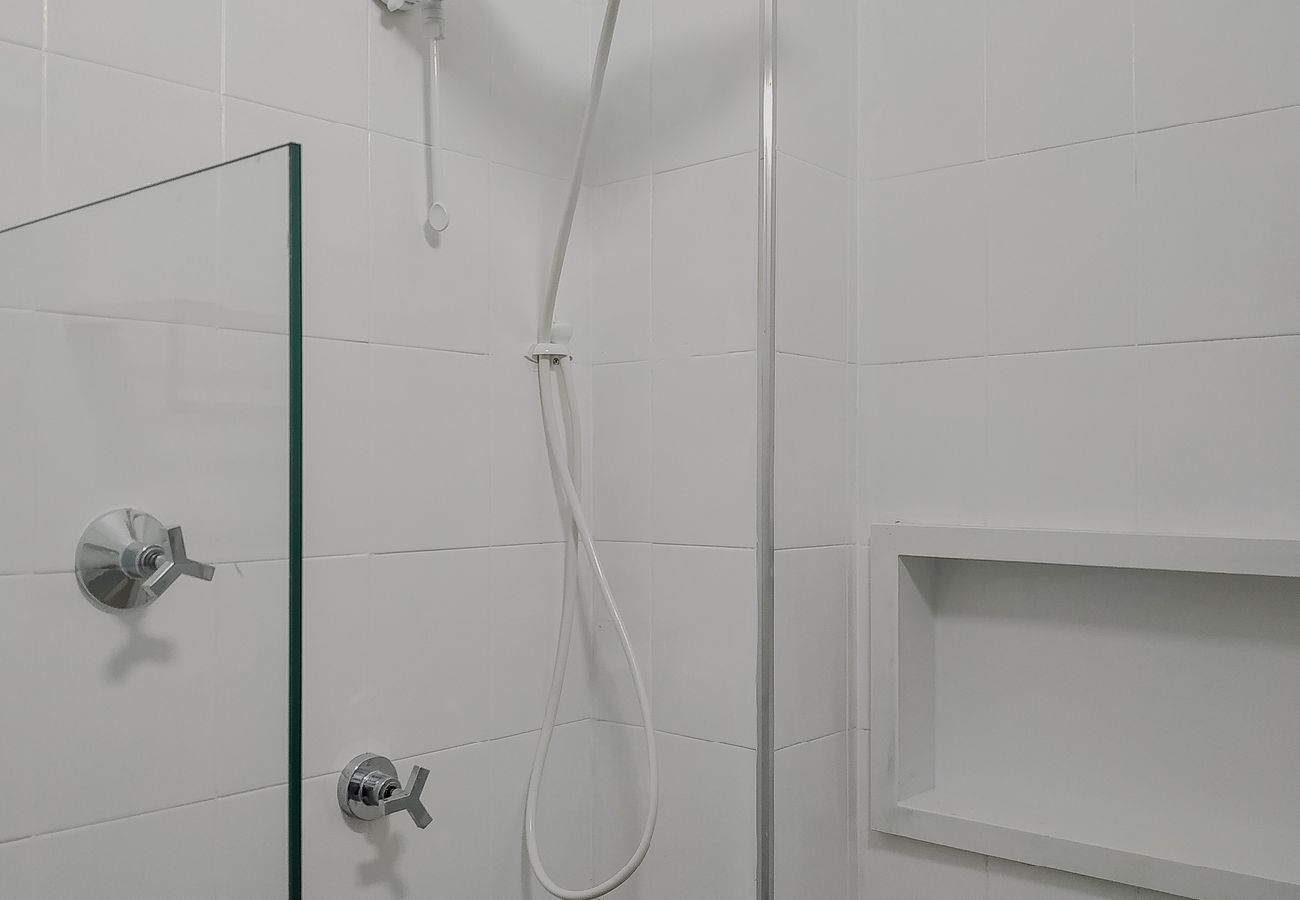 Apartamento em Santos - Apto completo no Embaré: Beira Mar | Ar | Garagem Apartamento em Santos - Apto completo no Embaré: Beira Mar | Ar | Garagem