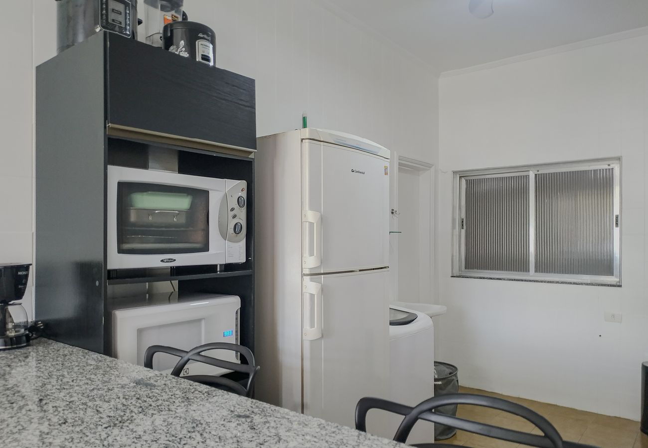 Apartamento em Santos - Apto completo no Embaré: Beira Mar | Ar | Garagem Apartamento em Santos - Apto completo no Embaré: Beira Mar | Ar | Garagem