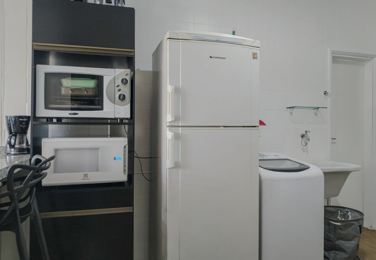 Apartamento em Santos - Apto completo no Embaré: Beira Mar | Ar | Garagem Apartamento em Santos - Apto completo no Embaré: Beira Mar | Ar | Garagem