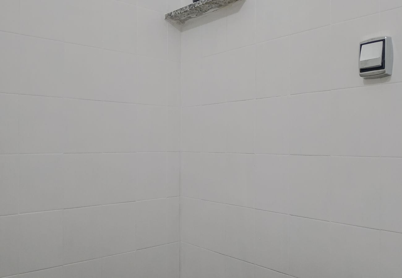 Apartamento em Santos - Apto completo no Embaré: Beira Mar | Ar | Garagem Apartamento em Santos - Apto completo no Embaré: Beira Mar | Ar | Garagem