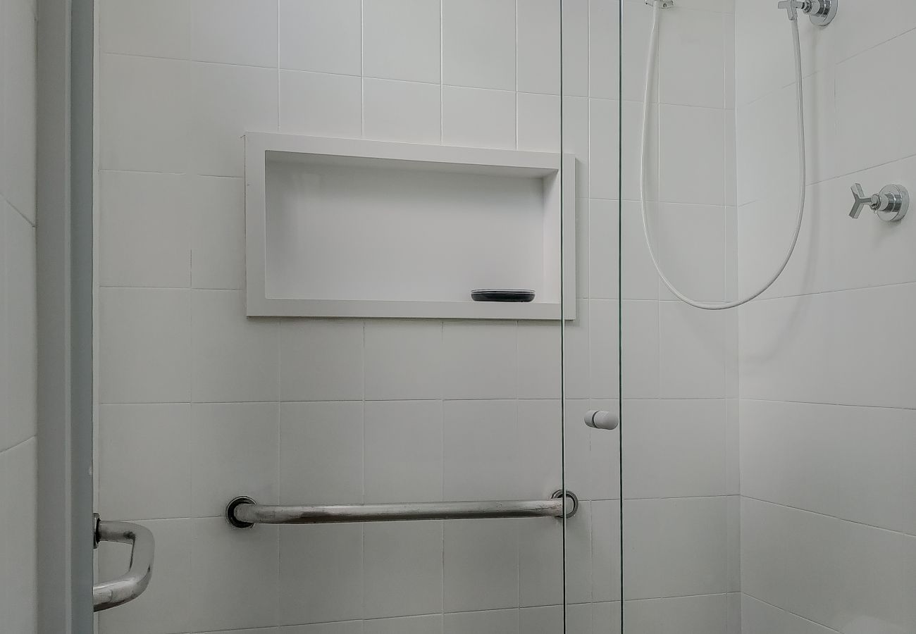Apartamento em Santos - Apto completo no Embaré: Beira Mar | Ar | Garagem Apartamento em Santos - Apto completo no Embaré: Beira Mar | Ar | Garagem