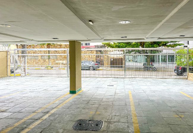 Apartamento em Guarujá - Apto a 800m da Praia da Enseada no Guarujá/SP Apartamento em Guarujá - Apto a 800m da Praia da Enseada no Guarujá/SP